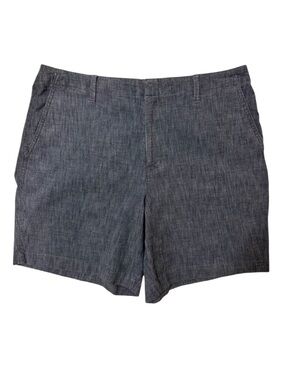 Lands’ End blue cotton chambray Bermuda shorts 16